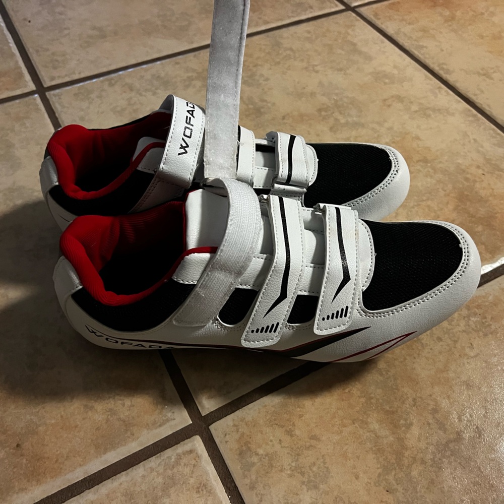Peloton bike shoes